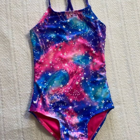 SO Girls 4/5 Constellation One-Piece Swimsuit & "Believe In Magic" Crewneck Top - Picture 2 of 7